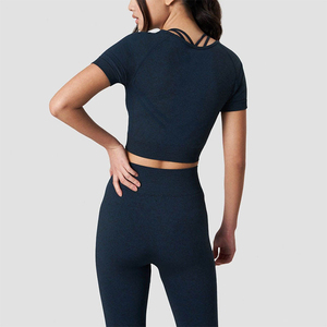 High Quality Women's <b>Loose</b> Fit 180gs Cotton Customizable Streetwear V-Neck <b>Crop</b> Top <b>T</b>-<b>Shirt</b> Eco-Friendly Casual Style - Product Image 2