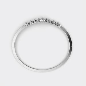 Brazalete Abierto con Racimo Floral de Diamantes Cultivados en Laboratorio en Plata de Ley 925 - Product Image 4