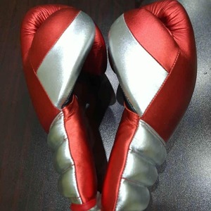 Gants de boxe durables en cuir de vachette vente en gros gants d'entraînement en mousse de satin de haute qualité sur mesure avec fermeture à lacet - Product Image 2