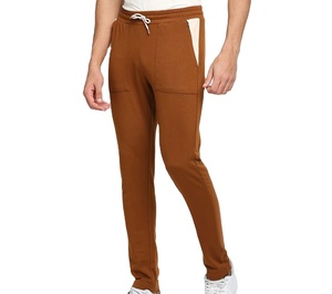 Pantaloni da jogging marrone ruggine da uomo con tasca a contrasto color crema |   Pantaloni Sportivi Slim Fit in Cotone Felpato 300 GSM |   Fornitura all'Ingrosso di Abbigliamento Streetwear Personalizzato - Product Image 4