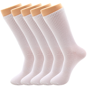 100% Polyester Athletic Crew Chaussettes pour Hommes Blanc Noir Basketball Chaussettes OEM Chaussettes De Sport avec Logo Personnalisé Mode Bas Tricoté - Product Image 2