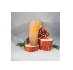 Est home-portavelas de cuerno decorativo con forma de vidrio, hecho a mano con soporte de madera y redondo, pulido natural - Product Image 1