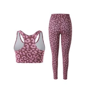 Conjunto de yoga con logotipo personalizado para mujer, ropa de gimnasio transpirable ligera de talla grande con cierre de cintura elástica, colección de fitness de color sólido - Product Image 4