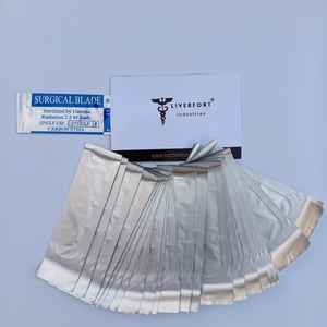 Hojas de Bisturí Quirúrgico de Alta Calidad N.° 10, Acero al Carbono Manual, Borde Afilado, Kit de Sutura, Instrumento Quirúrgico Dental - Product Image 3