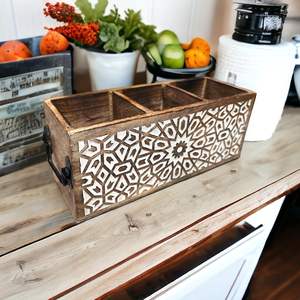 Portacucharas de Madera Clásico, Sostenible, de Tres Niveles, Hecho a Mano, con Estampado Étnico para Cocinas Contemporáneas, Precio al por Mayor - Product Image 1