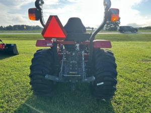 Tractor Compacto Massey Ferguson 1600 4WD Diésel Listo Para La Venta - Product Image 3