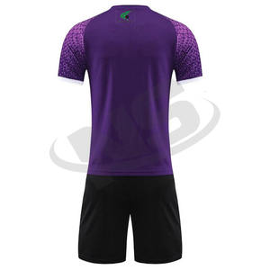 Uniforme de fútbol de alta calidad, camiseta de fútbol sublimada de poliéster 100%, camiseta de fútbol de equipo personalizada para venta en línea - Product Image 3
