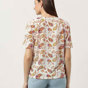 Camiseta Corta de Alta Calidad 100% Sublimada Hecha en Fábrica para Mujer, Hecha en Pakistán, Transpirable - Product Image 3