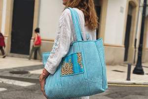 Cotton Quilted Duffle Tote Shoulder Bag Geometric Pattern Eco-Friendly Leather <b>Canvas</b> Lining Fashionable Shopping Bag - Product Image 3