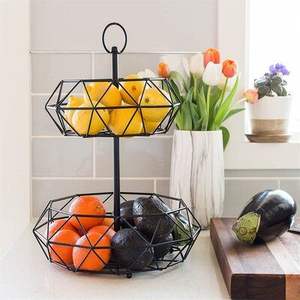 Organizador de cestas de frutas de metal de acero duradero con encanto rústico para mostradores de granja modernos y detalles de mesa de comedor - Product Image 1