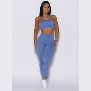 Respirant personnalisé Denim bleu pêche bas Leggings avec poches arrière taille haute et vêtements actifs mode Gym Leggings pour les femmes - Product Image 4
