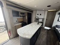 Roulotte Forest River ALPHA WOLF 33BH-L d'occasion 2021 prête à la vente