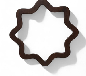 Marco de Espejo Redondo Ondulado de Madera de Mango con Acabado Oscuro Hecho a Mano, Decoración de Pared de Madera Escultural Moderna - Product Image 1