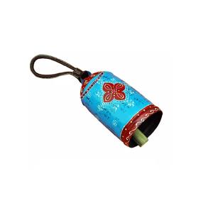 Cloches de vache en fer peintes à la main multicolores Cloches en métal enduit de poudre de meilleure qualité pour les décorations de Noël ou l'exportation depuis l'Inde - Product Image 1