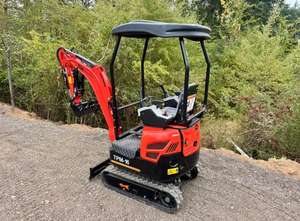 LIVRAISON GRATUITE TPM 16 MINI-EXCAVATRICE 13.5 CV, godet de terrassement de 16 pouces, commandes pilotes, bras oscillant, homologuée EPA CE, avec pouce hydraulique auxiliaire - Product Image 4