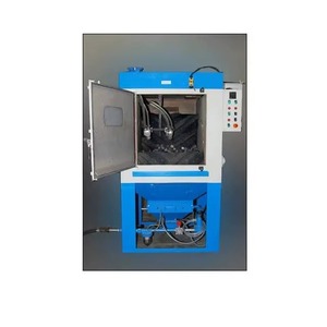 ตู้พ่นทรายสายพานแก้วสำหรับทำความสะอาดพื้นผิวอย่างต่อเนื่องและตกแต่งชิ้นส่วนโลหะขนาดเล็กถึงขนาดกลางเพื่อการส่งออก - Product Image 1