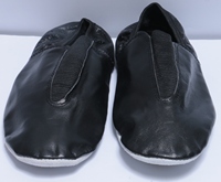 Vente directe d'usine de chaussures de gymnastique taille personnalisée chaussures de sport en cuir de vachette véritable souple conception OEM pour garçons et filles