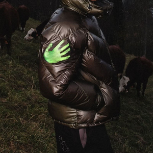 Veste matelassée à capuche coupe-vent vintage en tissu épais avec logo imprimé personnalisé, effet de changement de couleur, veste thermoréactive - Product Image 3