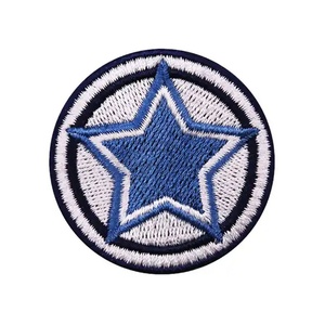 Meilleurs patchs de broderie sur mesure en tissu sergé Designer personnalisé pour chapeau et vêtements Patchs de broderie durables - Product Image 1