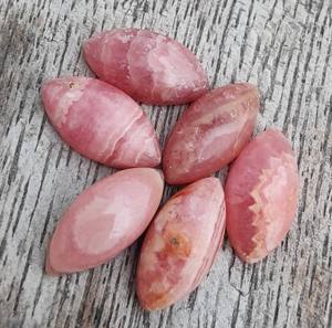 อัญมณี shivoham พลอยสีชมพูธรรมชาติตัดมาโครไซต์พลอยเจียระไนเจียระไนแบบหลังเรียบได้รับการรับรองจากผู้ผลิต - Product Image 2