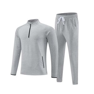 Costumes de jogging athlétiques personnalisés pour hommes ensembles de survêtements décontractés 2 pièces à fermeture éclair et quart survêtement d'entraînement pour vêtements de sport de gymnastique - Product Image 3