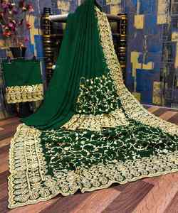 ผ้าไหมสารีสน่าที่สวยงามพร้อมรายละเอียดทัสเซลและเครื่องประดับมุกสําหรับงานแต่งงานและชุดเจ้าสาว - Product Image 3