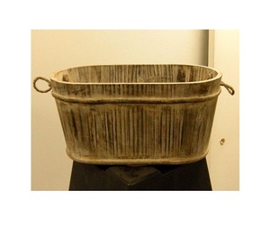 Jardinière en métal antique fabriquée à la main avec un design vintage Poudre noire finie forme et taille personnalisées à obtenir au prix de vente - Product Image 5