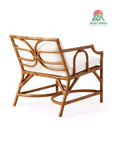 Le fauteuil en rotin tressé à la main de style bohème Isla, fabriqué en rotin naturel, présente un design esthétiquement agréable. - Product Image 3