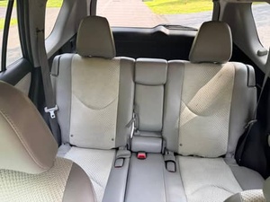 Sedán Eléctrico 2014 con Tracción en las Cuatro Ruedas, Motor Doble, Batería de Litio, Neumáticos R18, Asientos de Cuero, Cámara Trasera, Techo Panorámico, Faros LED - Product Image 3