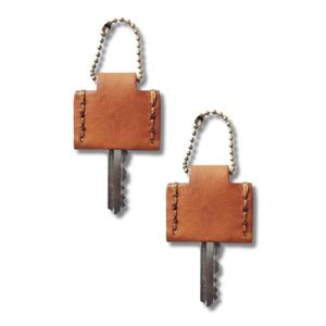 Porte-clés en cuir fait main abordable Style minimaliste Sac de haute qualité Charm Souvenir Best Seller Gift - Product Image 5