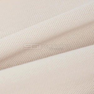 Polo Blanco para Hombre con Detalles Amarillos, Manga Corta, Corte Casual Elegante, Transpirable y Cómodo - Product Image 5