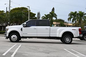 รถฟอร์ด F-450 Super Duty Lariat ปี 2020 ขับเคลื่อน 4 ล้อ ไมล์น้อย เครื่องยนต์สมบูรณ์ ระบบเกียร์อัตโนมัติ หลังคาพาโนรามา ไฟ LED พร้อมส่ง - Product Image 4