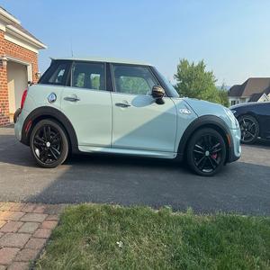 Alerte Offre Exceptionnelle! <span class=keywords><strong>Mini</strong></span> <span class=keywords><strong>Cooper</strong></span> <span class=keywords><strong>S</strong></span> 4 portes édition Ice Blue 2021, super propre, turbo 4 cylindres, berline de luxe - Product Image 2