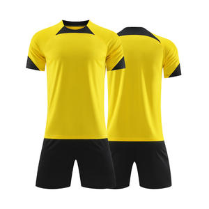 Vente en gros OEM/ODM Combinaison de football respirante à manches courtes pour hommes et femmes Maillot de football d'entraînement pour enfants - Product Image 4
