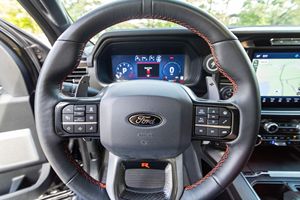 Auto Usado Confiable, Ford F-150 Raptor R 2024, Motor V8 Supercargado de 720 hp - Product Image 6