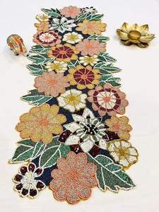 Keluaran baru taplak meja manik-manik tikar tangan makan manik-manik bekerja dengan kustom & desain bunga taplak bordir untuk Natal - Product Image 4