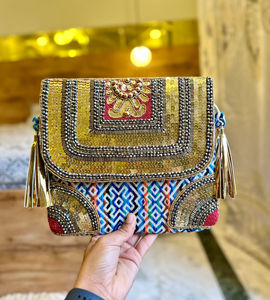 Bolsos tribales chic, bolsos textiles étnicos, bolso de tela Nomad chic Banjara con trabajo bordado DE ARTESANÍA DE LUJO - Product Image 1