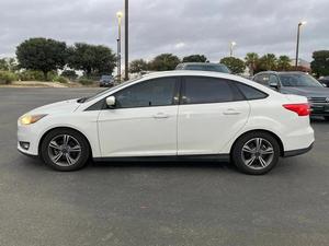 Ford Focus SE 2016 d'occasion, conduite à gauche - Product Image 2