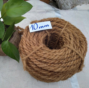 Corde en fibre de coco naturelle de qualité supérieure, écologique - Robuste, flexible et biodégradable pour l'agriculture, l'aménagement paysager, le jardinage et l'emballage - Product Image 1