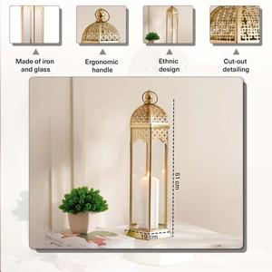 Lanterne en verre haute en métal doré avec un élégant dôme supérieur, ventilation perforée, design classique pour la décoration de maison de luxe - Product Image 4