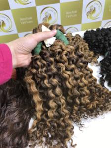 Extensiones de cabello de trama de cabello Water Culr Precio al por mayor Gran fábrica que destaca todos los colores Texturas Estilo de onda profunda suelta - Product Image 4