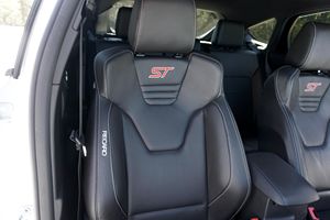 2018 <span class=keywords><strong>Ford</strong></span> <span class=keywords><strong>Focus</strong></span> <span class=keywords><strong>ST</strong></span> высокопроизводительный Подержанный/новый автомобиль доступен для доставки - Product Image 6