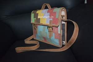 Bolso Tote de cuero Kilim de algodón personalizable de Direct Fac Supply Diseño de moda Características de Venta caliente Cadenas dobles Estampado de cremallera - Product Image 3