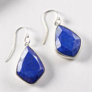 Lapis Gemstone 23x12 MM Forma de hoja Bisel Set Pendientes de gota chapados en oro Joyería personalizada para mujeres - Product Image 2