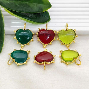 Pendentifs en forme de cœur en onyx vert, argent sterling 925 plaqué or, serti fantaisie, 14 mm, charmes en onyx vert, bijoux indiens, fournisseurs en gros - Product Image 3