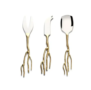 Ensemble de couverts en métal au design unique pour la cuisine et la restauration, couleur or - Product Image 5