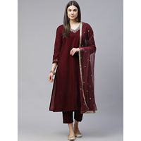 Punjabi velours costume ensemble Kurti pantalon dupatta fil travail broderie à la main sur le cou quarts manches et net dupatta vêtements indiens
