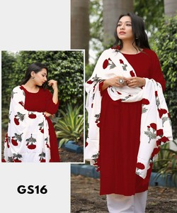 Dernier ensemble de patiala en coton Bollywood Radiant: Radiez dans notre dernier ensemble de patiala en coton Bollywood, conçu pour les divas modernes. - Product Image 2