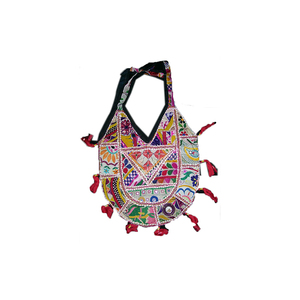 Pochette en coton tribal Banjara de grande capacité avec broderie multicolore et fermeture à glissière pour vêtements ethniques ou de fête - Product Image 1