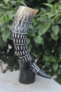 Authentique corne à boire viking, corne naturelle faite à la main, imitation antique, barware incurvé, durable - Product Image 6